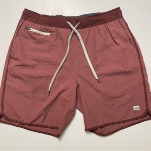 Men’s Vuori Banks Shorts. Size large